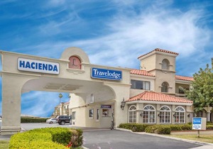 Travelodge by Wyndham Costa Mesa Newport Beach Hacienda