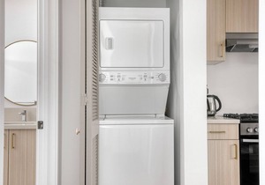 Trendy Culver City 1BR w/Gym & Roof Lounge, Walkable Area, by Blueground