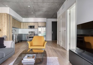 Trendy Downtown 1BR w/Pool, Gym & W/D near Staples Center, by Blueground