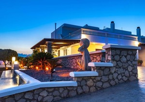 Villa Dionysus