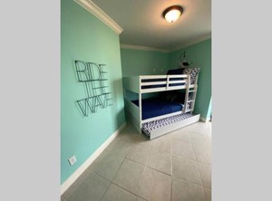 Corner | Orange Beach