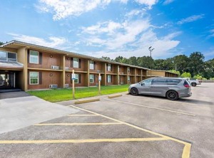 Surestay Hotel | Montgomery