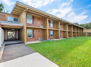 Surestay Hotel | Montgomery