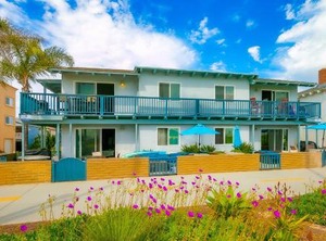 Groundswell | Balboa Peninsula