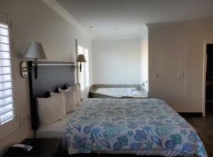 Ocean Surf Inn Suites | Sunset Beach