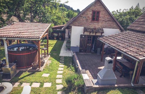 Nagyborzsony Apartment | 100 m² Apartment ∙ 2 bedrooms ∙ 7 guests