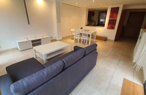 Bonmont Terres Noves House | 100 m² House ∙ 3 bedrooms ∙ 9 guests