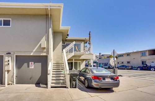 Balboa Peninsula Apartment | 102 m² Apartment ∙ 2 bedrooms ∙ 4 guests