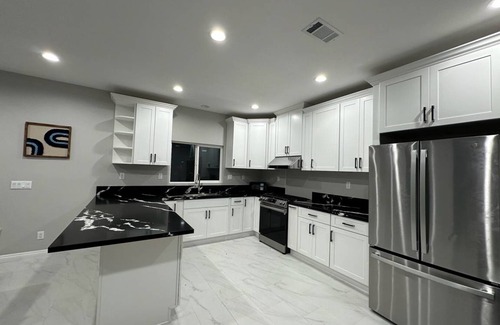 Garden Grove House | 111 m² House ∙ 3 bedrooms ∙ 8 guests