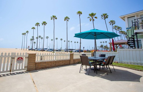 Balboa Peninsula Apartment | 130 m² Apartment ∙ 4 bedrooms ∙ 8 guests