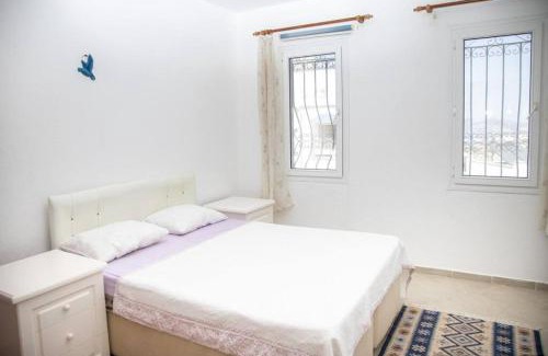 Geris Apartment | 2 BR House with Garden in the Heart of Yalikavak