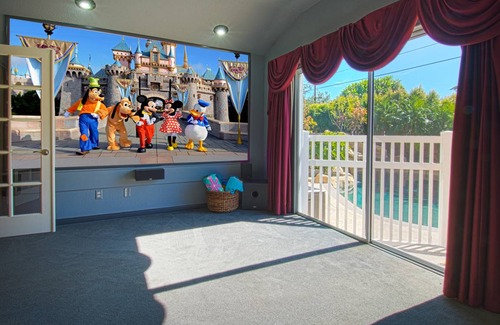 Southeast Anaheim House | 209 m² House ∙ 6 bedrooms ∙ 15 guests