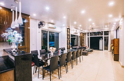 Sam Son Villa | 216 m² Villa ∙ 8 bedrooms ∙ 21 guests