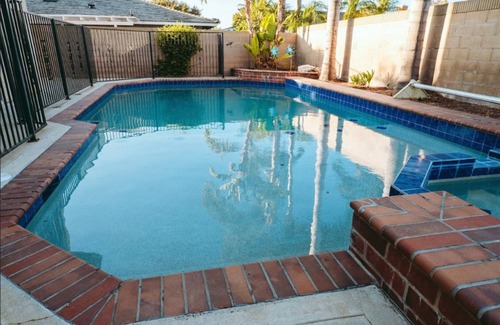 Fountain Valley House | 225 m² House ∙ 4 bedrooms ∙ 8 guests