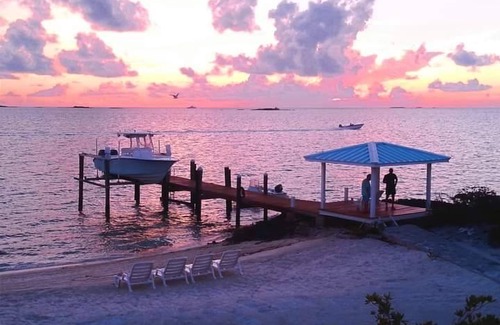 Staniel Cay Villa | 279 m² Villa ∙ 3 bedrooms ∙ 6 guests