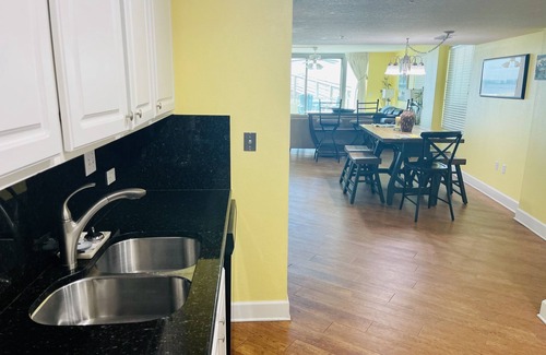 Ono Island Condo | 2bd2 1/2ba sleeps8 1st&2fltownhouse onbeachw/dolphin views,boating,tennis,fishin
