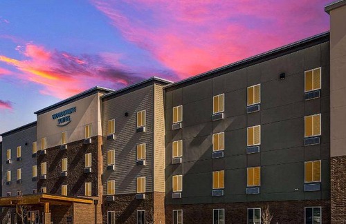 West Des Moines Hotel | 30 m² Hotel ∙ 4 guests
