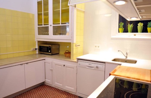 Dreta de l'Eixample Resort | 300 m² Private room ∙ 1 bedroom ∙ 1 guest