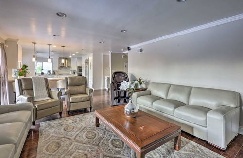 East Whittier House | 325 m² House ∙ 4 bedrooms ∙ 6 guests