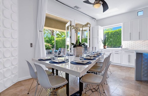 Palm Springs House | 365 m² House ∙ 6 bedrooms ∙ 12 guests