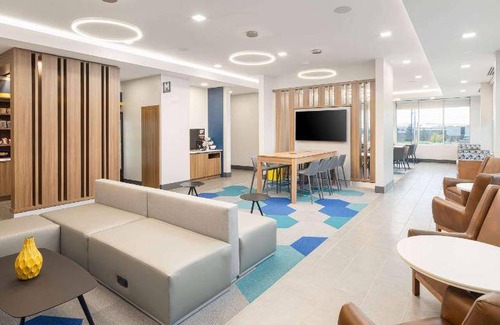 Macedon Hotel | 37 m² Hotel ∙ 6 guests