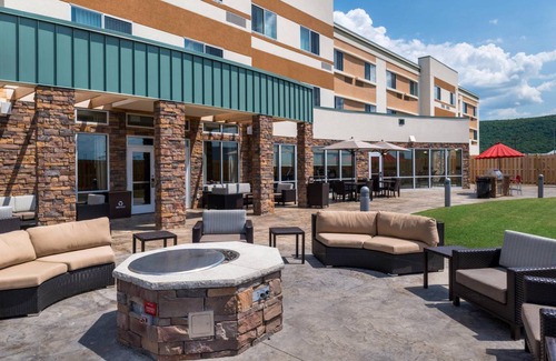 Big Flats Airport Hotel | 39 m² Hotel ∙ 127 guests