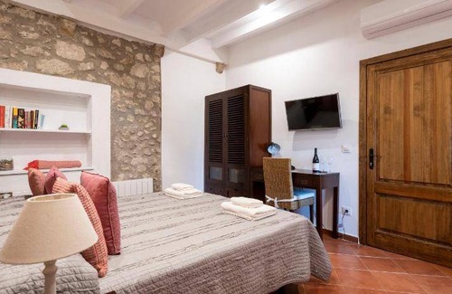 Capmany Hotel | 45 m² Hotel ∙ 4 guests