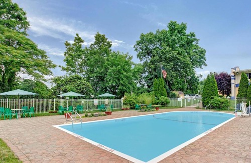 Nanuet Hotel | 50 m² Hotel ∙ 127 guests