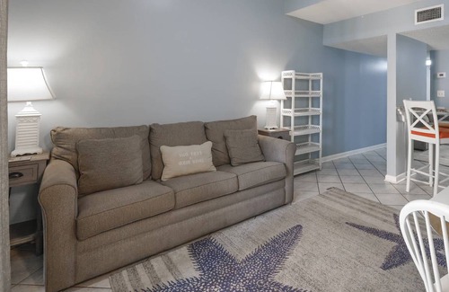 Gulf Shores Condo | 57 m² Condo ∙ 1 bedroom ∙ 6 guests
