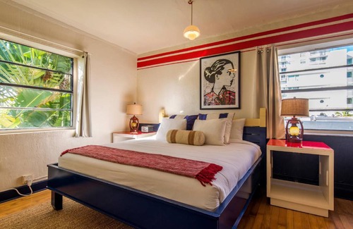 Mid Beach Hostel | 63 m² Hostel ∙ 127 guests
