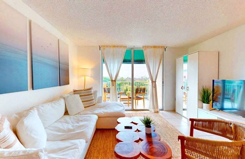 Aventura Apartment | 68 m² Apartment ∙ 1 bedroom ∙ 3 guests