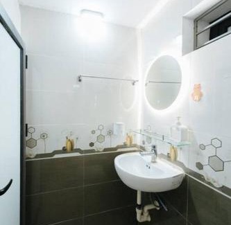 Ba Dinh House | 6pax Full house 100m to Train street Heart of Old Quarter