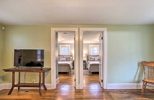 Campbell Hall House | 74 m² House ∙ 2 bedrooms ∙ 6 guests