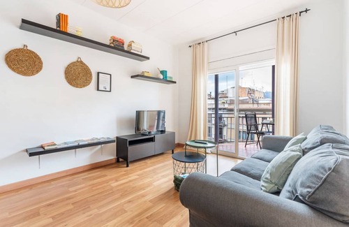 Dreta de l'Eixample Apartment | 80 m² Apartment ∙ 3 bedrooms ∙ 4 guests