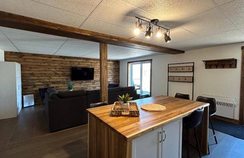 L'Anse-Saint-Jean Apartment | 84 m² Apartment ∙ 2 bedrooms ∙ 6 guests