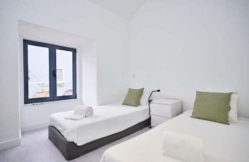 Alcantara Apartment | ALTIDO Fabulous 3-BR Apartment in Western Lisbon