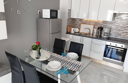 El Madronal Apartment | Apartment Las Flores close to beach and sea, heated pool, balcony, Wifi,SAT-TV
