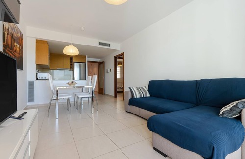 Miami Platja Apartment | Apartment with pool and parking sea views