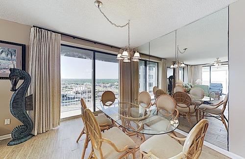 Orange Beach Condo | Beachfront Corner Unit w/ Pools & Gym
