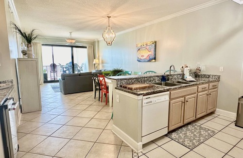 Orange Beach Condo | Beautiful 2nd Floor Condo located on the Beach with Views of The Pass