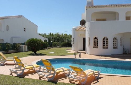 Sesmarias Villa | Beautiful 4 bedroom villa, very quiet area, 1 km from the Beach Bunny