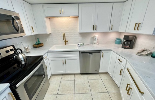 Orange Beach Condo | Best Splash Pad in town 2/2 sleeps 8 Phoenix V809