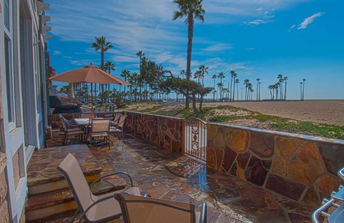 Newport Beach Condo | Breathtaking, unique & highly upgraded lower unit right on the Balboa Boardwalk!