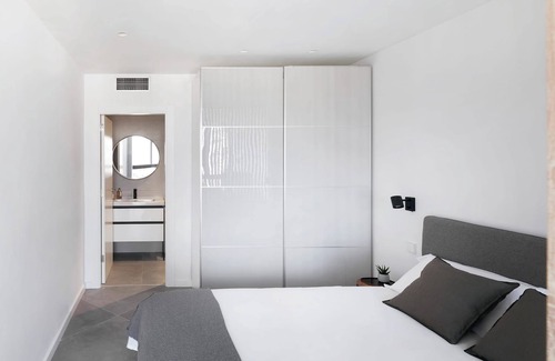 La Vila Olimpica del Poblenou Apartment | Bright Oasis 202 Summ