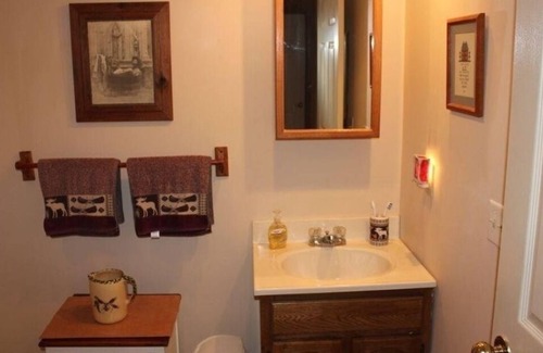 Naples Cottage | Bristol Hills Cottage
