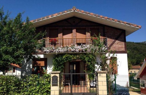 Trucios-Turtzioz Cottage | Cabin ∙ 4 bedrooms ∙ 8 guests