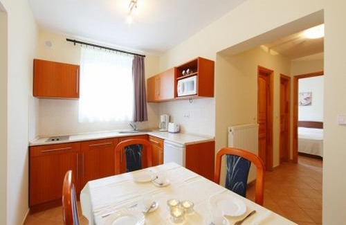 Heviz Apartment | Centrum Apartmanház