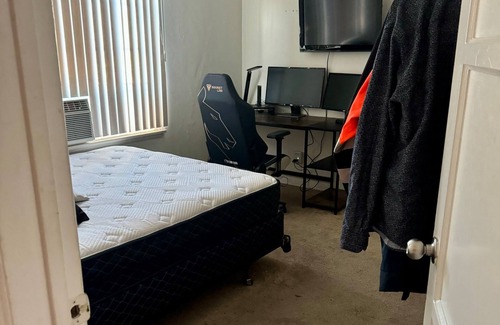 Westwood Apartment | Chic 1-bedroom apartment in fabulous Century City with WiFi, AC