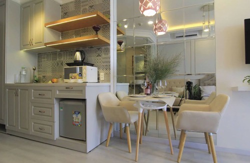 Bach Dang Riverside Apartment | COZRUM HOMES ★ FREE Pool&Gym★ River Gate Building