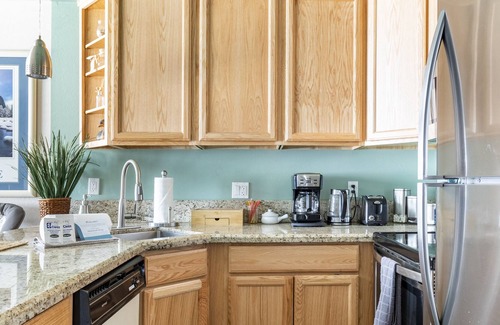 Mammoth Lakes Condo | Cozy/Relaxing Retreat in the 💖 of Mammoth, near 🏔⛷❄️🏌️🏊‍♀️🌊